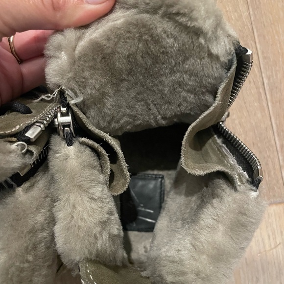 Giuseppe Zanotti size 9 sneakers lined with fur - Picture 6 of 7